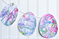 Shaving Cream Marbled Paper Easter Eggs